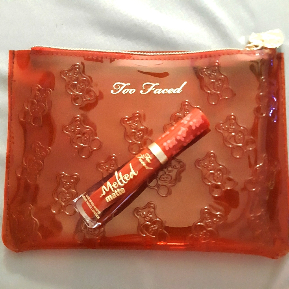 Limited edition Too Faced cinnamon bear set